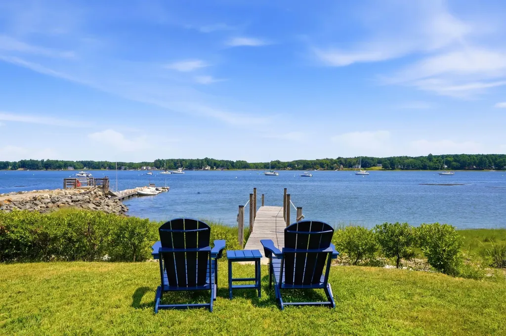 19 Wentworth Terrace Dover NH 03820