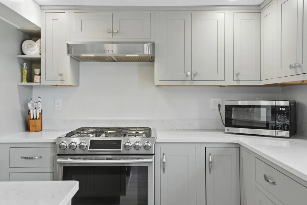 19 Wentworth Terrace Dover NH 03820