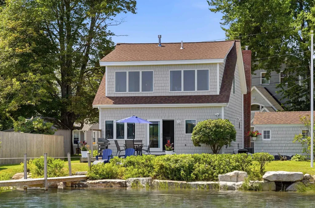 19 Wentworth Terrace Dover NH 03820