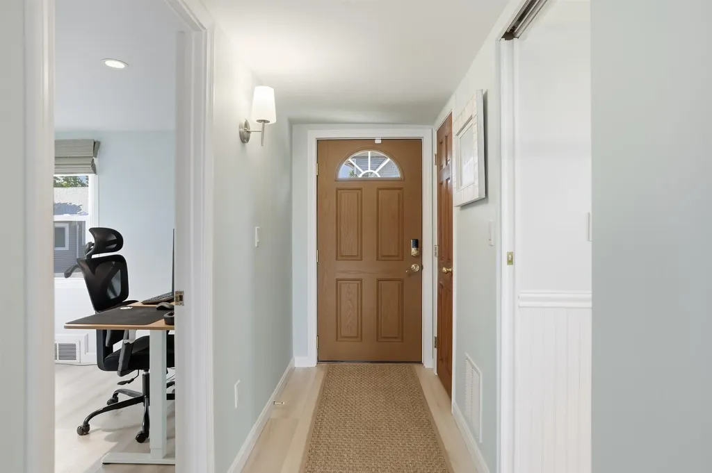19 Wentworth Terrace Dover NH 03820