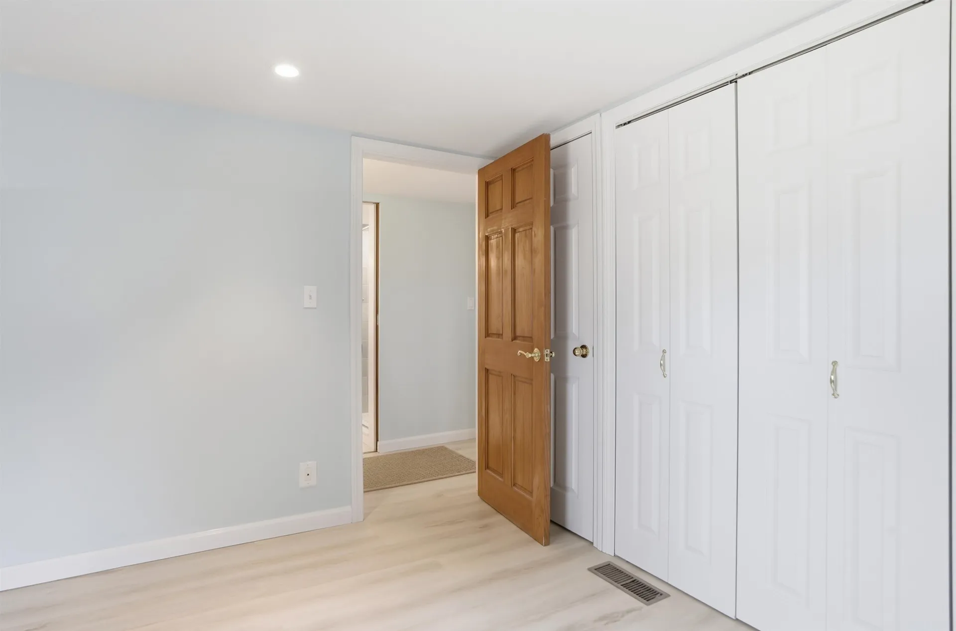 19 Wentworth Terrace Dover NH 03820