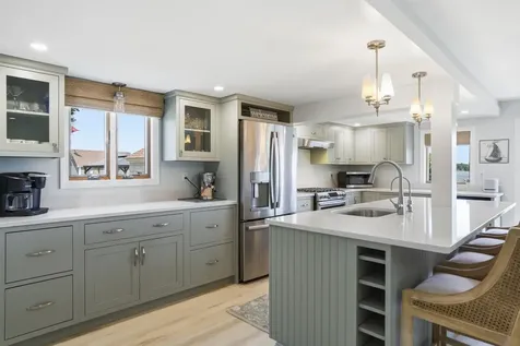 19 Wentworth Terrace Dover NH 03820