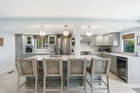 19 Wentworth Terrace Dover NH 03820