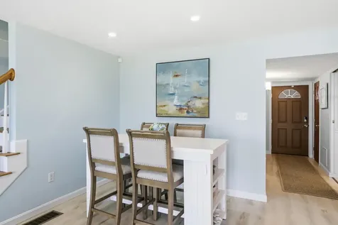 19 Wentworth Terrace Dover NH 03820