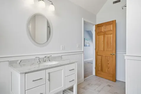 19 Wentworth Terrace Dover NH 03820