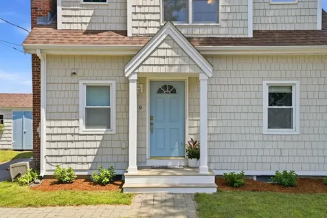 19 Wentworth Terrace Dover NH 03820