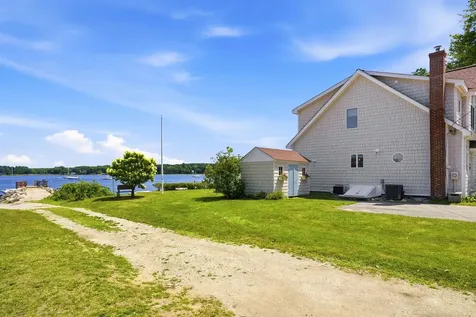 19 Wentworth Terrace Dover NH 03820