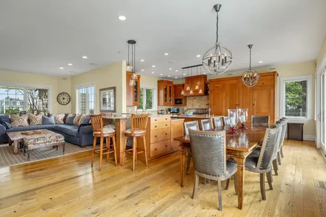 24 Straws Point Rye NH 03870