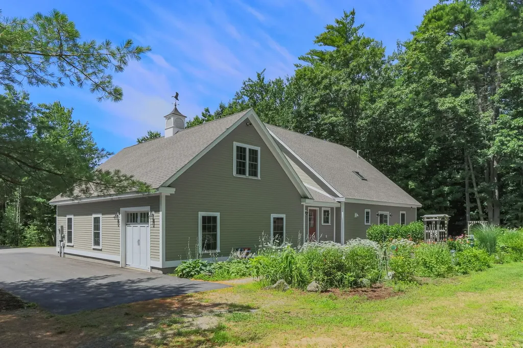 178 Meredith Center Road Meredith NH 03253