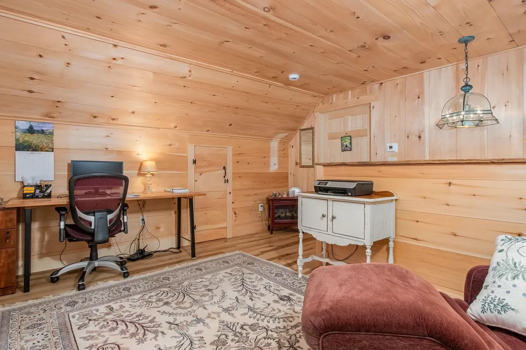 178 Meredith Center Road Meredith NH 03253