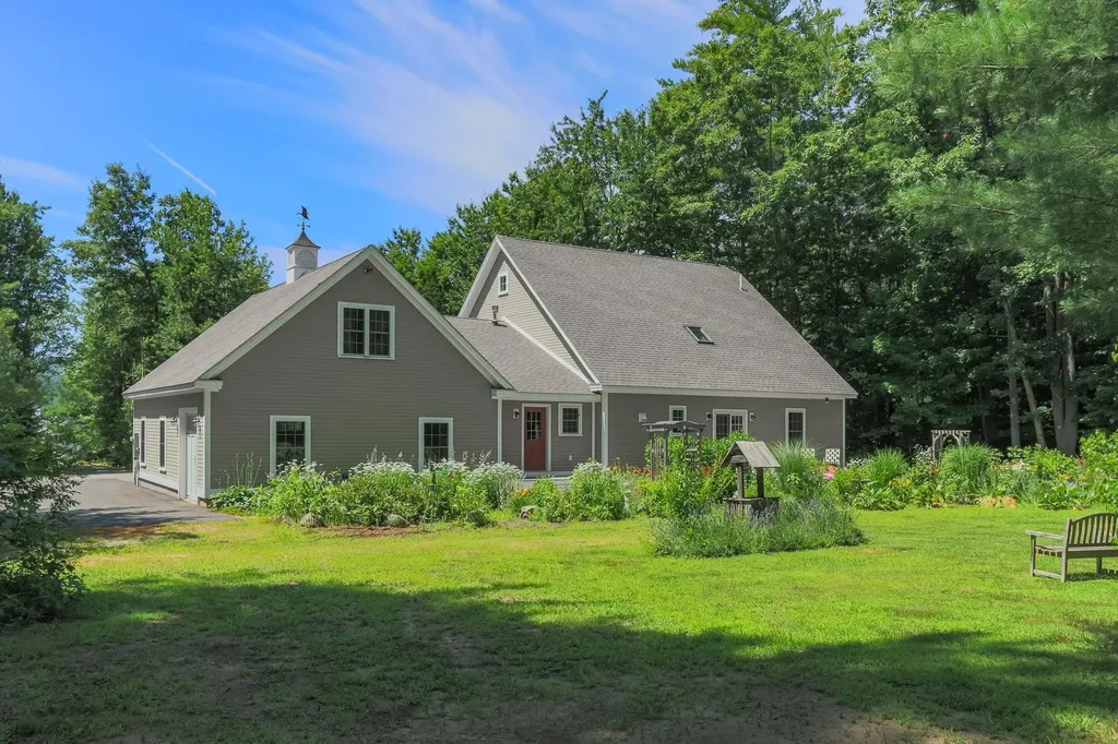 178 Meredith Center Road Meredith NH 03253