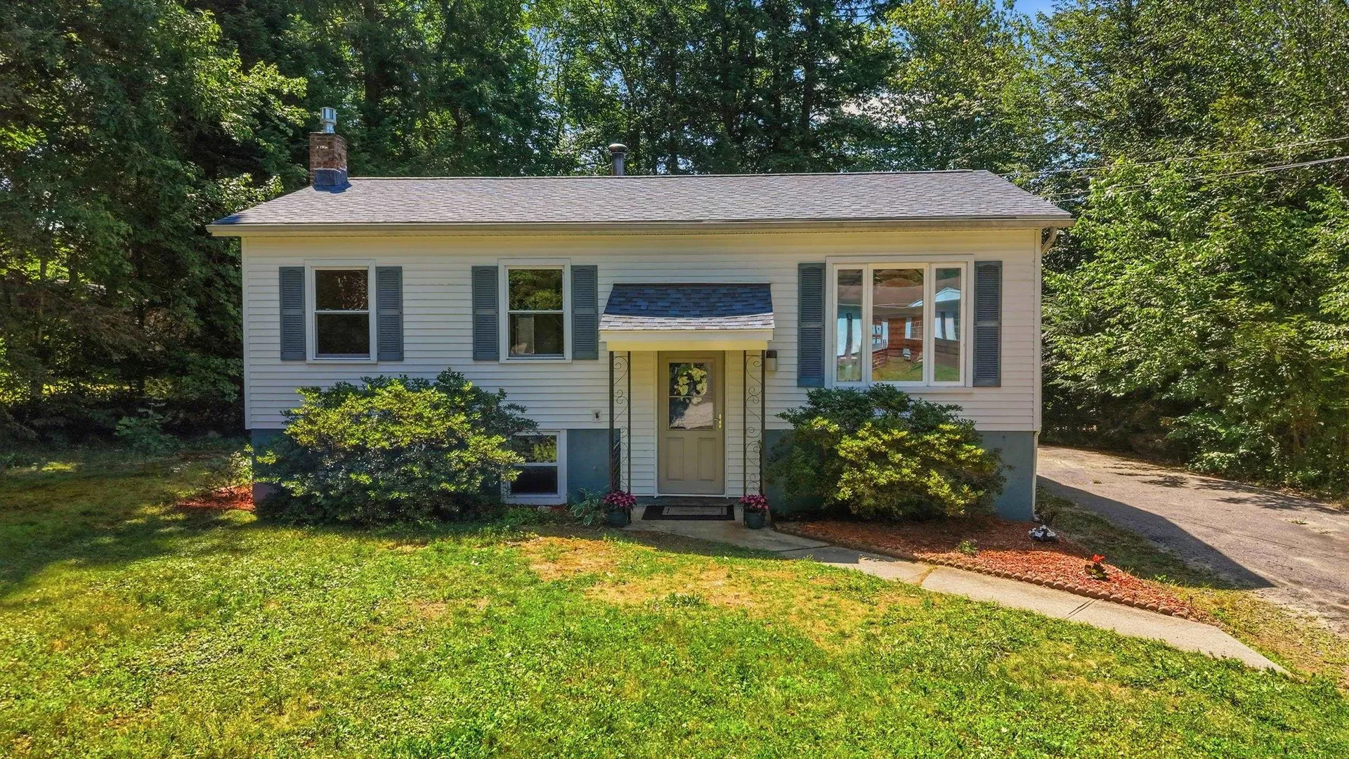 156 Liberty Lane Keene NH 03431