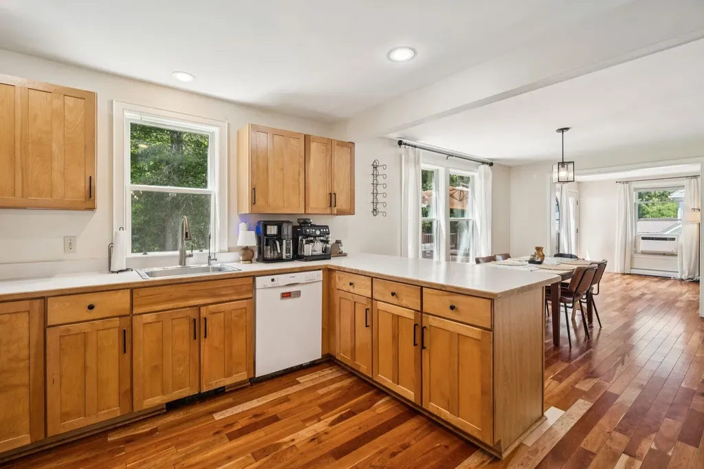 40 Camp Brook Common Hanover NH 03755