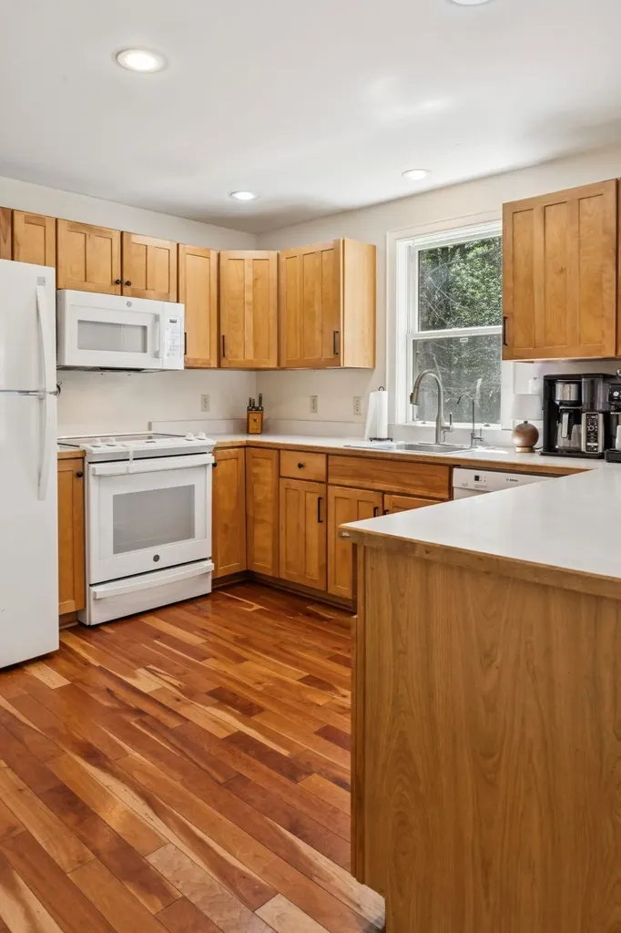 40 Camp Brook Common Hanover NH 03755
