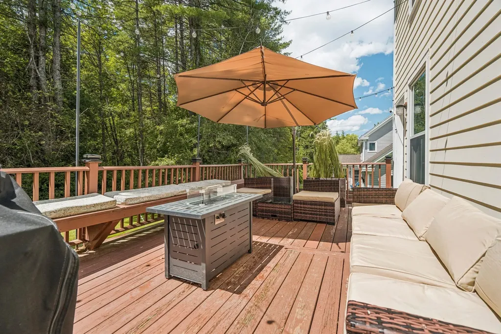 40 Camp Brook Common Hanover NH 03755