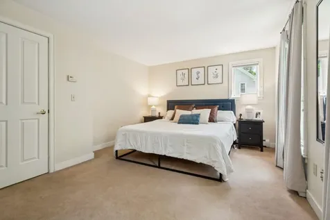 40 Camp Brook Common Hanover NH 03755