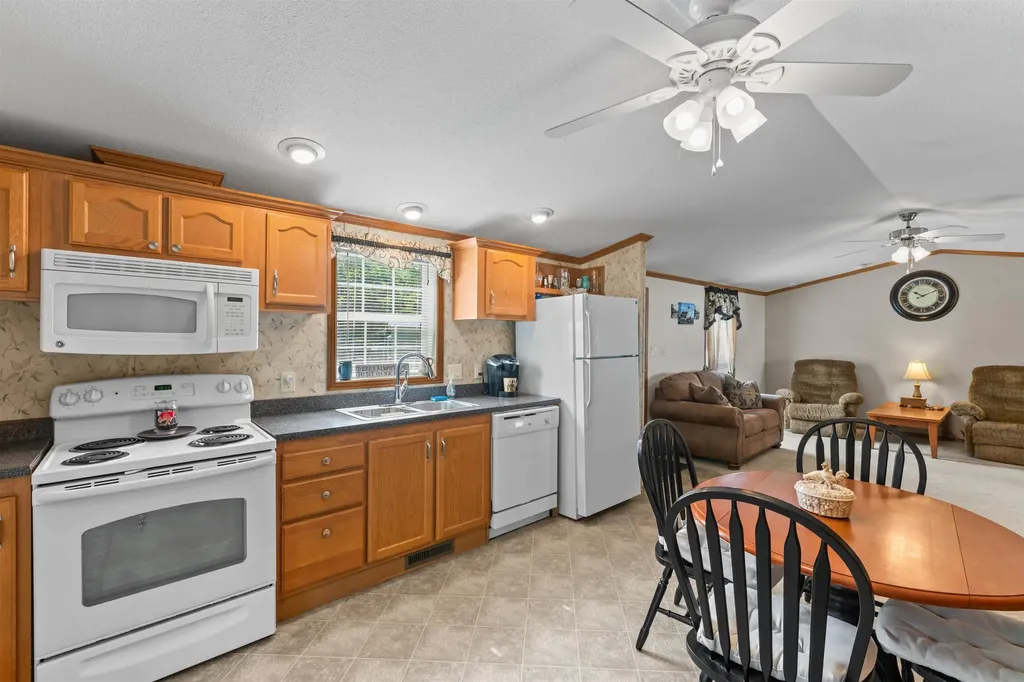 87 Loon Mountain Lane Conway NH 03813