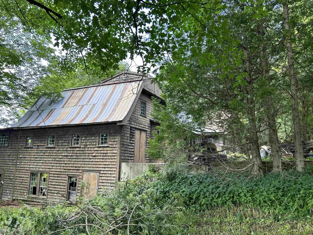 1301` Bailey-hazen Road Walden VT 05836