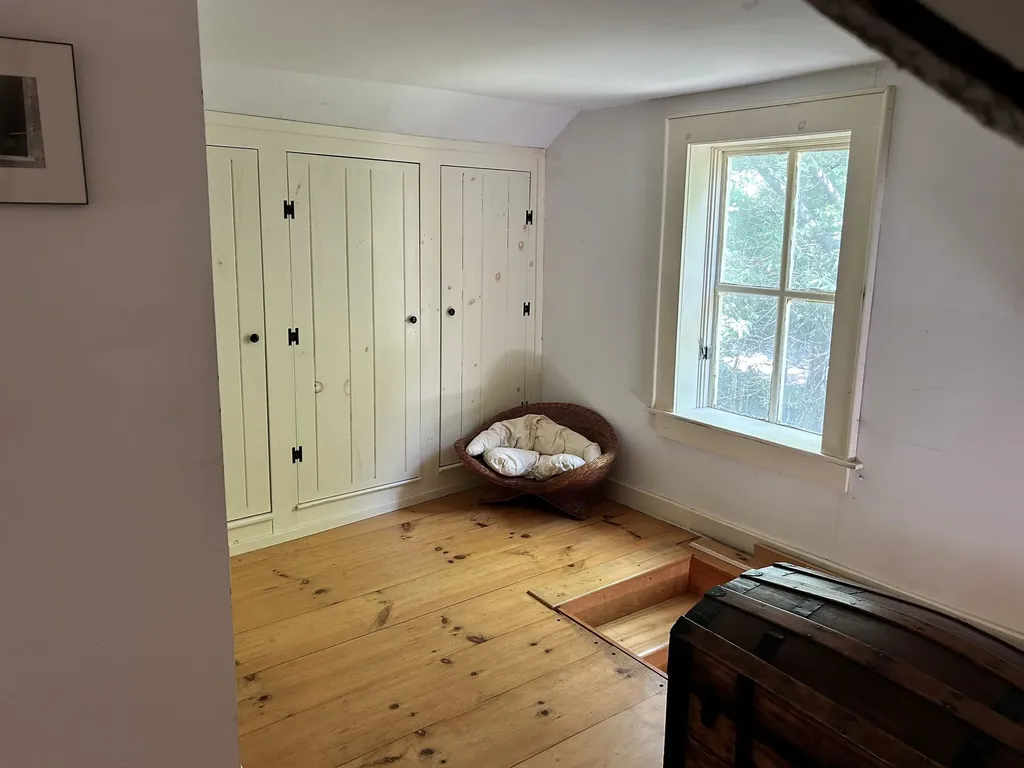 1301 Bailey-hazen Road Walden VT 05836