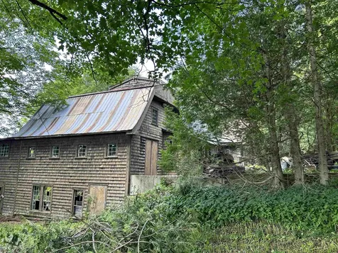 1301` Bailey-hazen Road Walden VT 05836