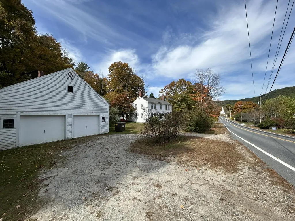 637 Nh-114 Route Sutton NH 03221