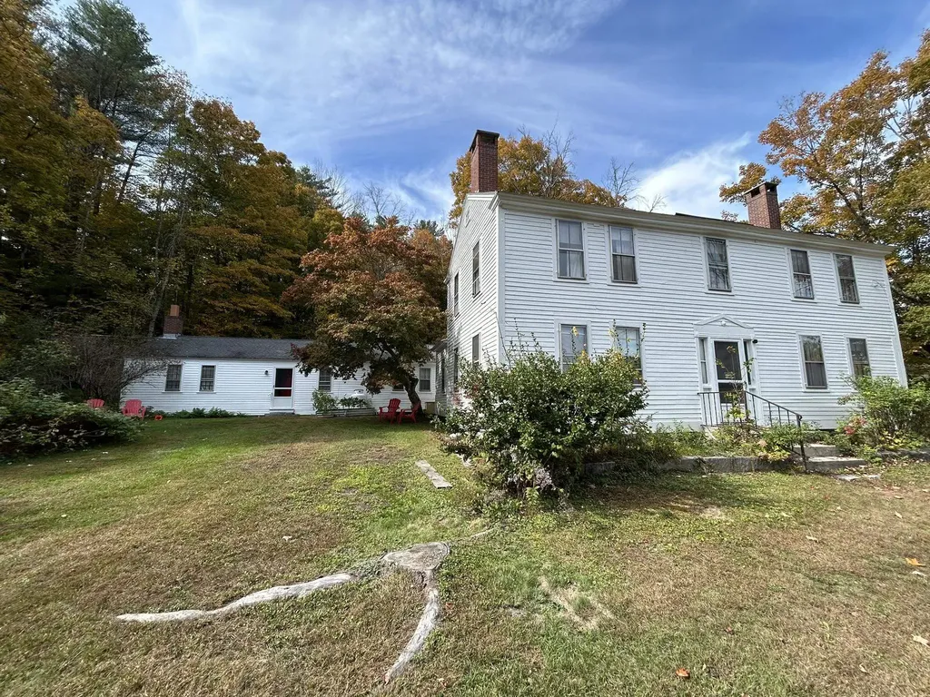 637 Nh-114 Route Sutton NH 03221