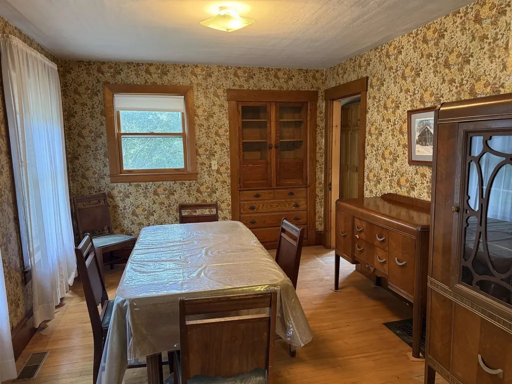 325 Us Route 2b St. Johnsbury VT 05819