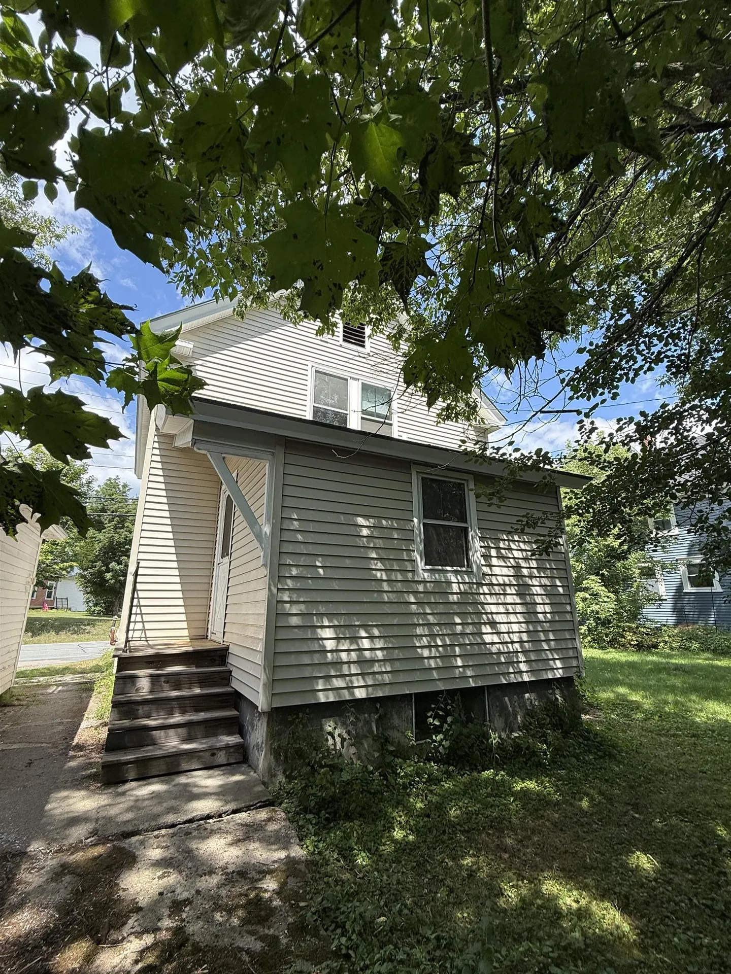 325 Us Route 2b St. Johnsbury VT 05819