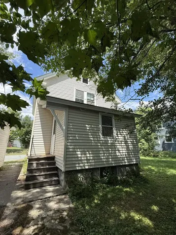 325 Us Route 2b St. Johnsbury VT 05819