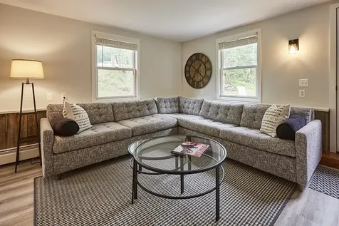 16 Old Farm Road Winhall VT 05340