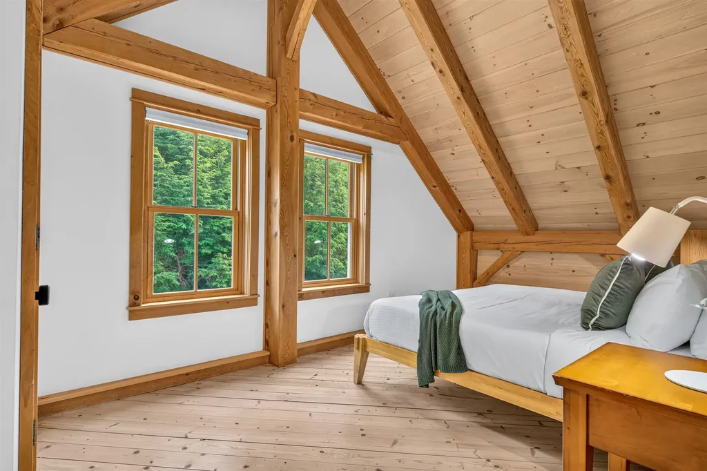 564 Goodaleville Road Jamaica VT 05343