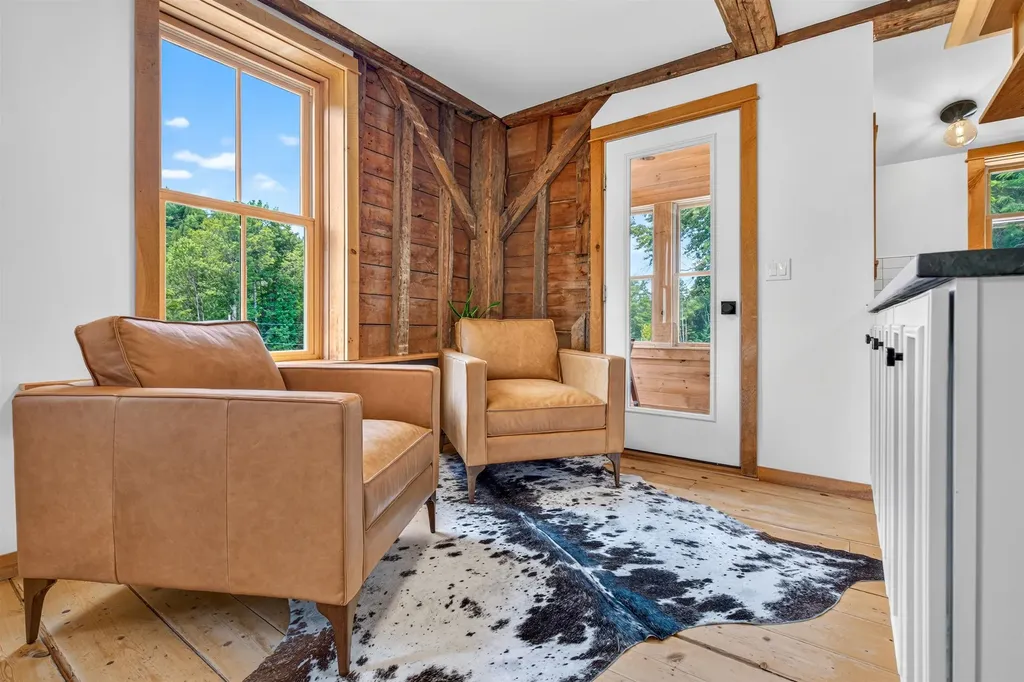 564 Goodaleville Road Jamaica VT 05343