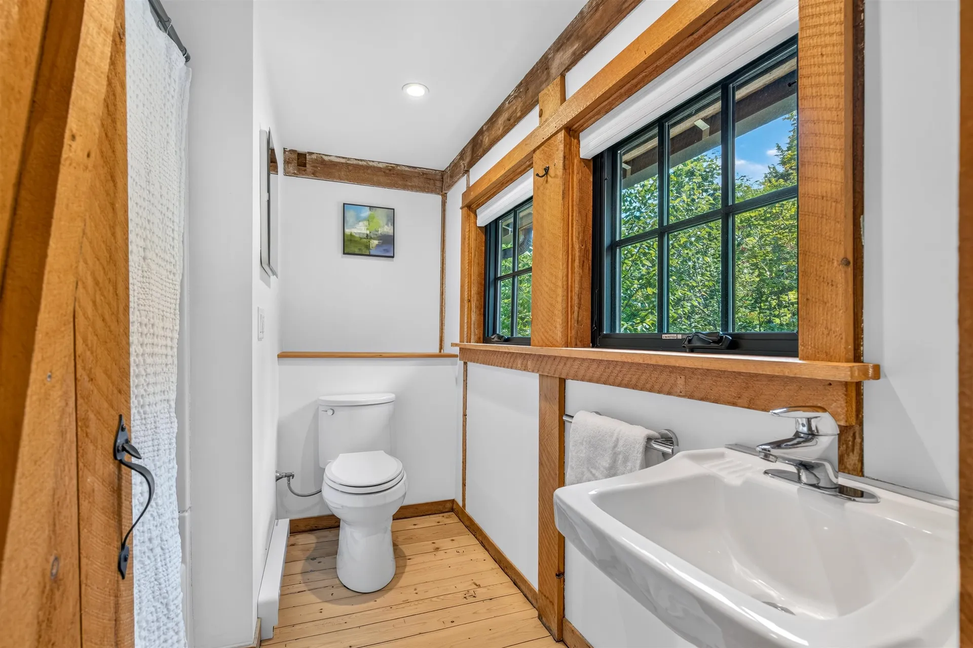 494-498 Goodaleville Road Jamaica VT 05343