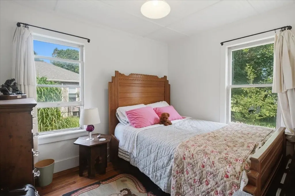 12 Hall Street Bennington VT 05257