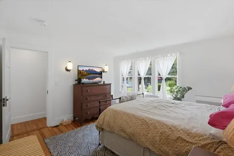 12 Hall Street Bennington VT 05257