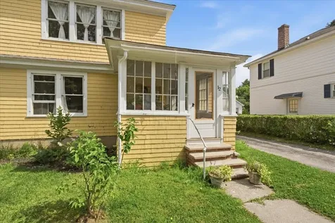 12 Hall Street Bennington VT 05257