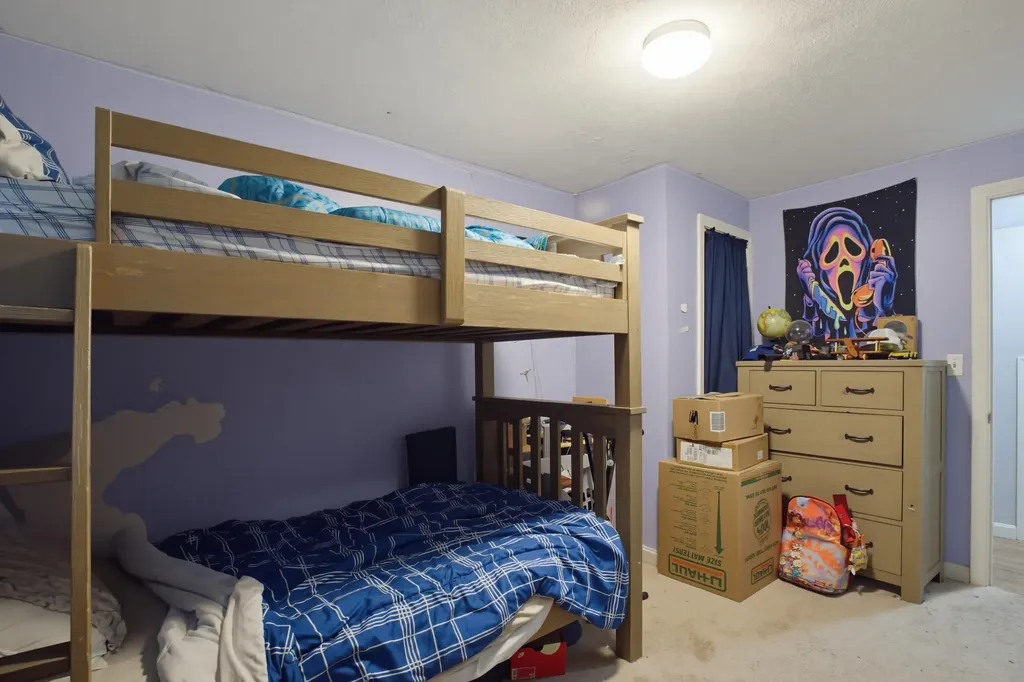 21 Shelburne Road Nashua NH 03063