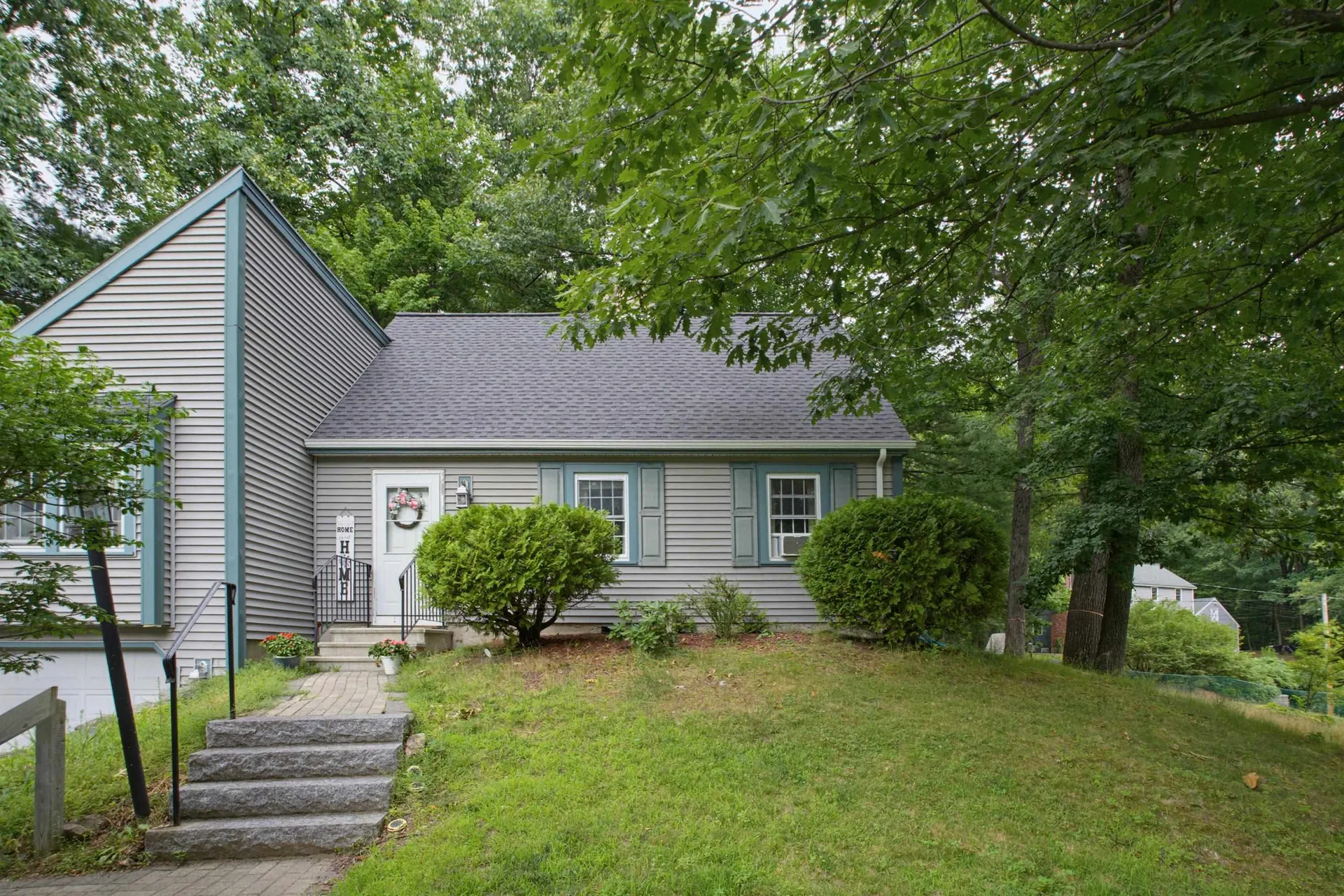 21 Shelburne Road Nashua NH 03063