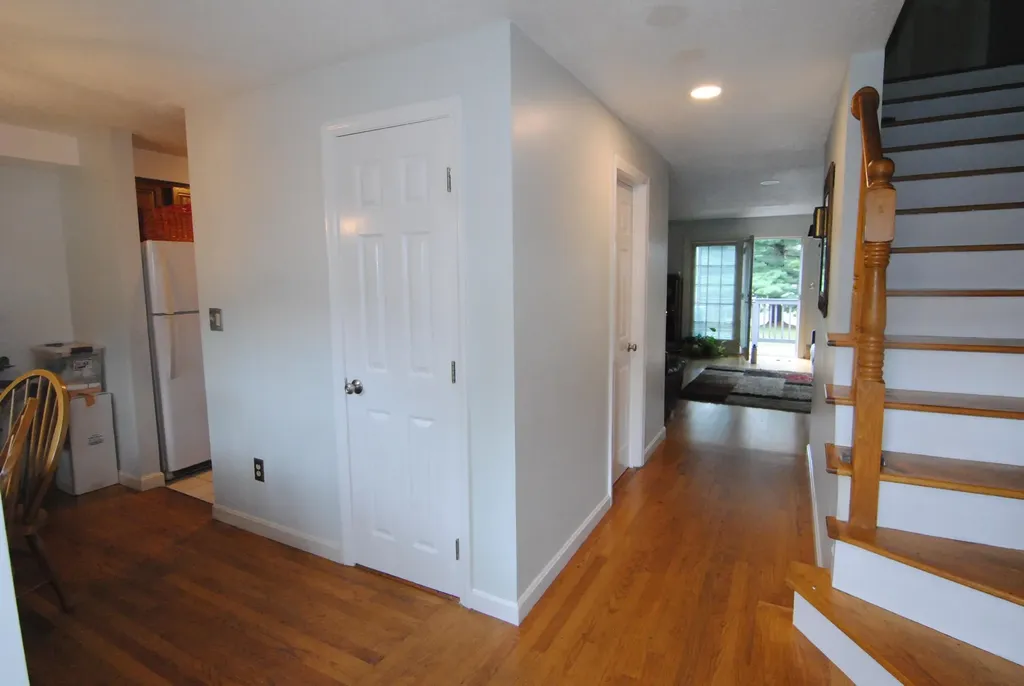 7 Meadowview Circle Nashua NH 03062
