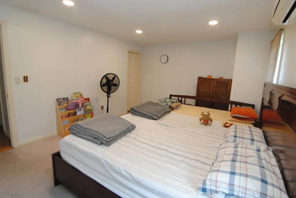 7 Meadowview Circle Nashua NH 03062