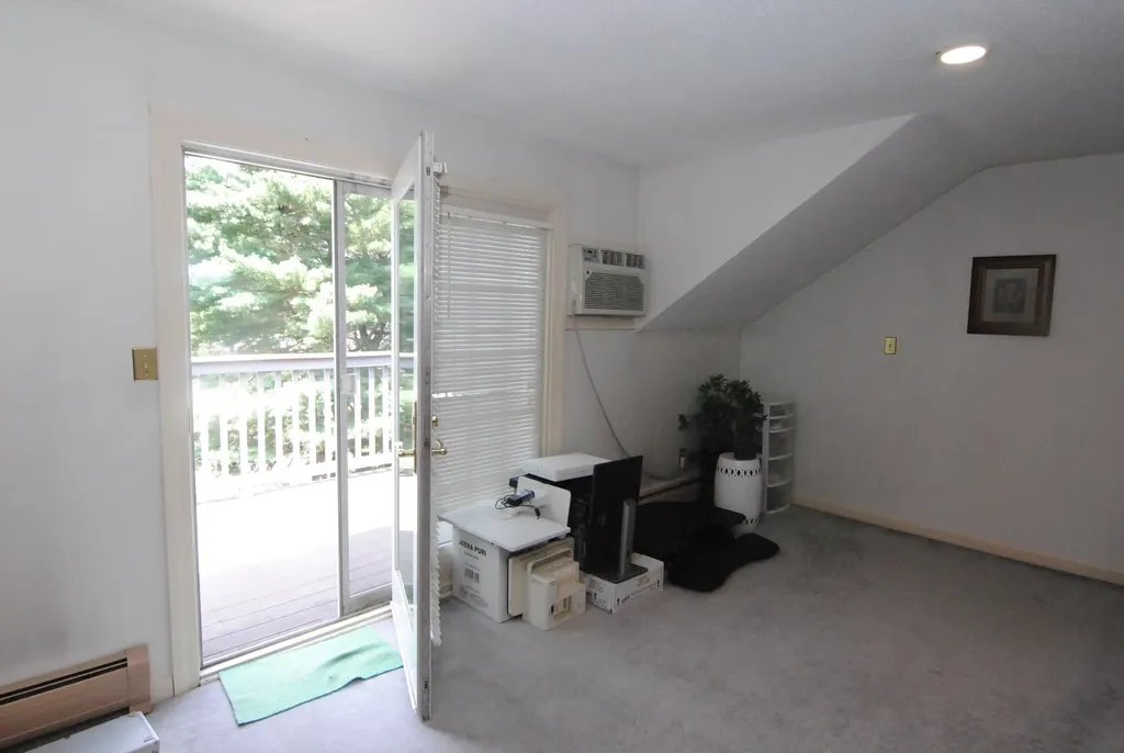 7 Meadowview Circle Nashua NH 03062