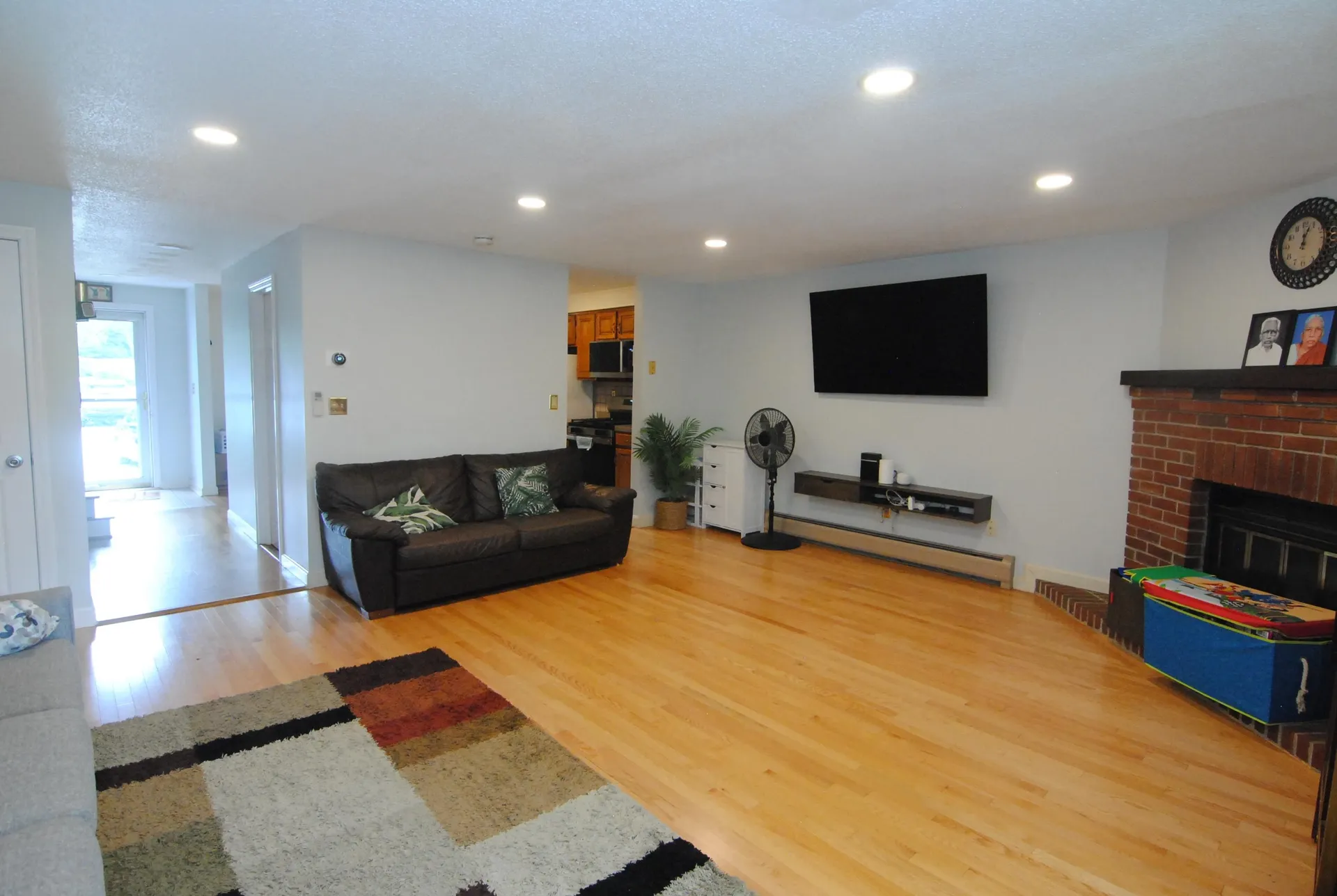 7 Meadowview Circle Nashua NH 03062