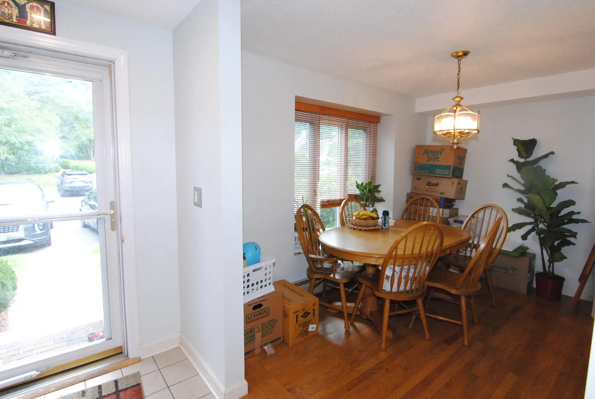 7 Meadowview Circle Nashua NH 03062