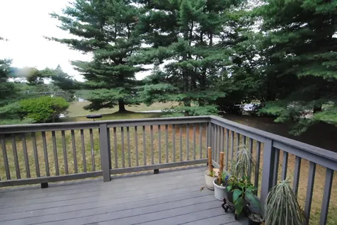 7 Meadowview Circle Nashua NH 03062