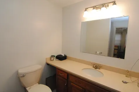 7 Meadowview Circle Nashua NH 03062