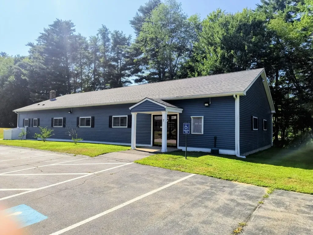 8 South Dewberry Lane Rochester NH 03867