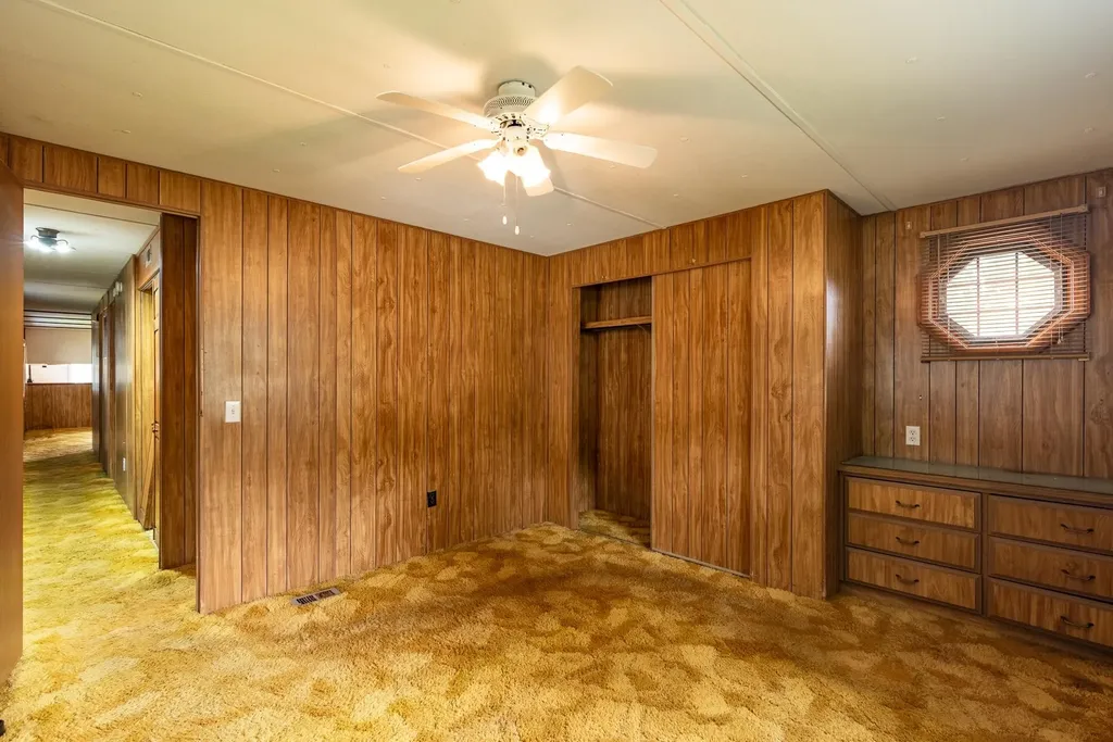 8 South Dewberry Lane Rochester NH 03867