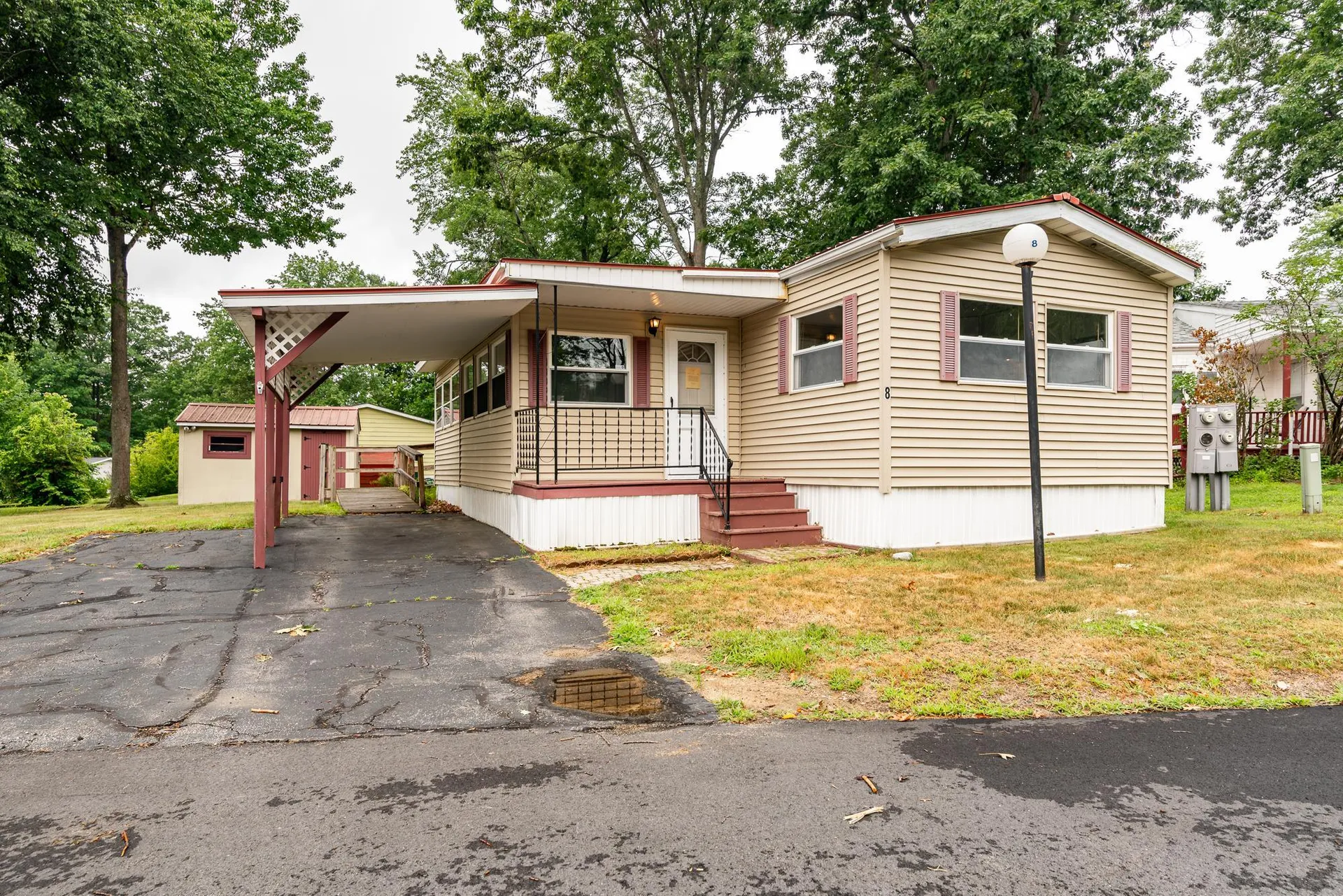 8 South Dewberry Lane Rochester NH 03867