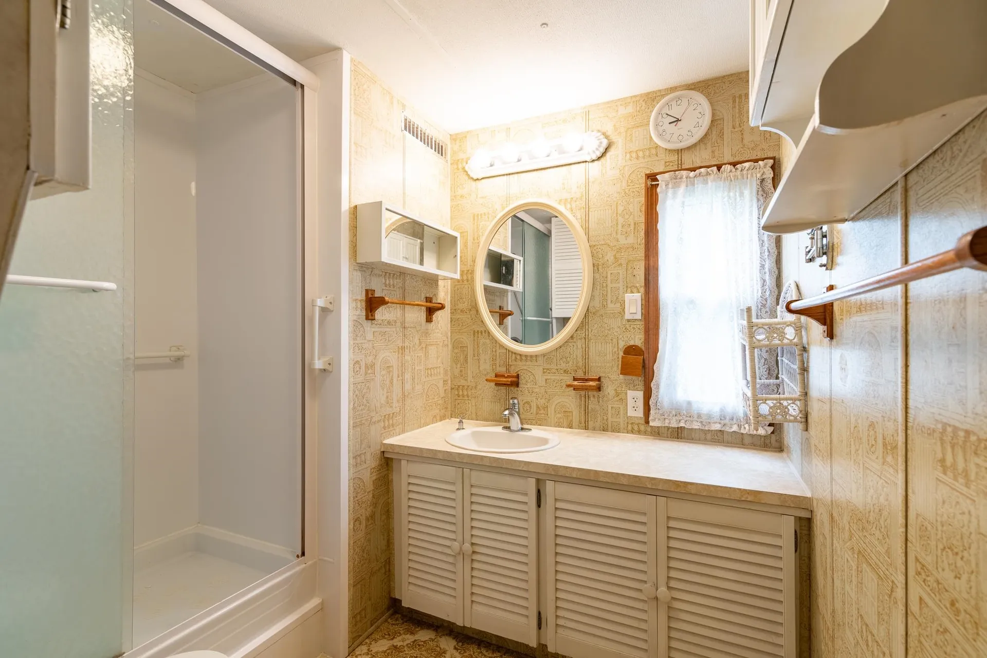 8 South Dewberry Lane Rochester NH 03867
