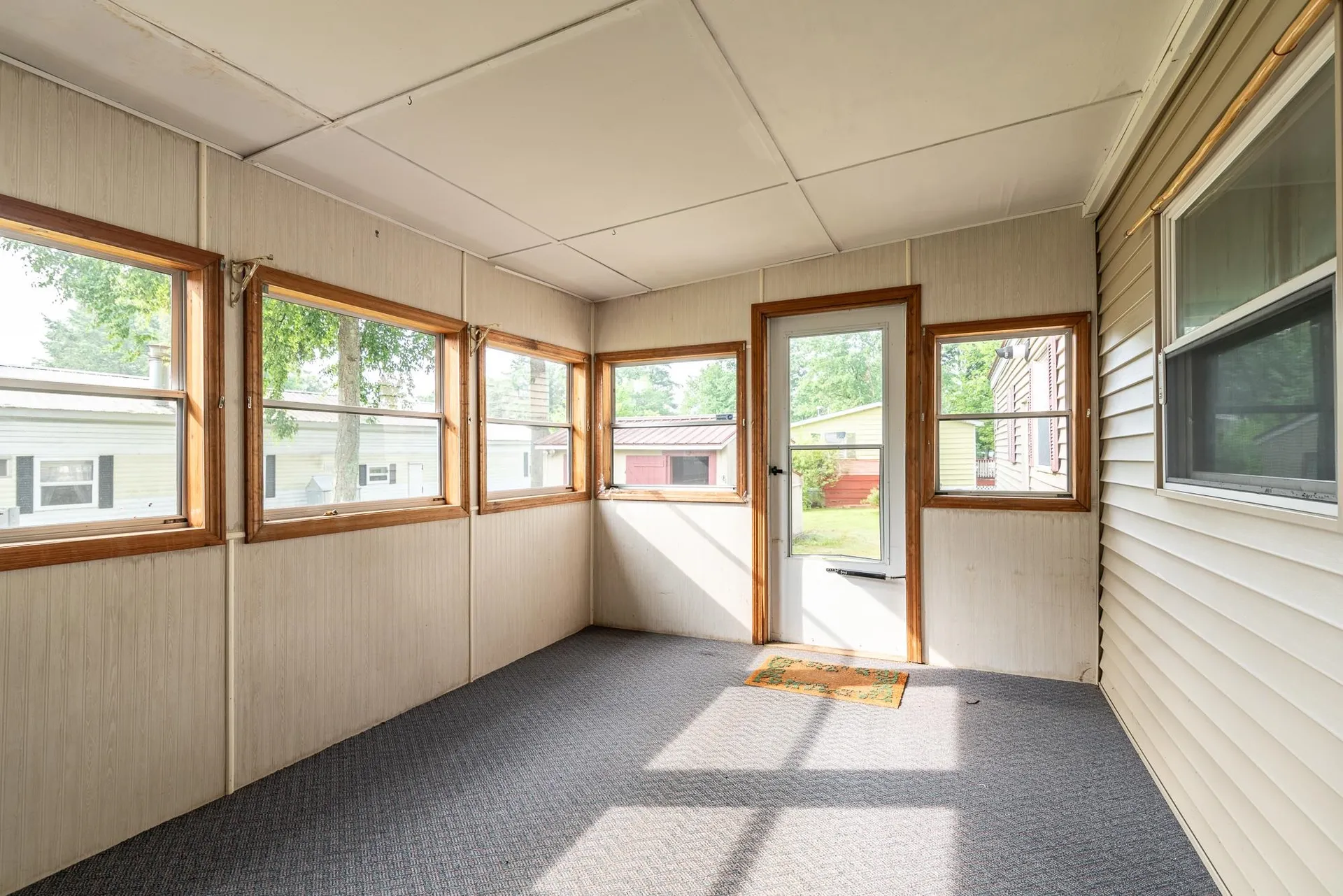 8 South Dewberry Lane Rochester NH 03867